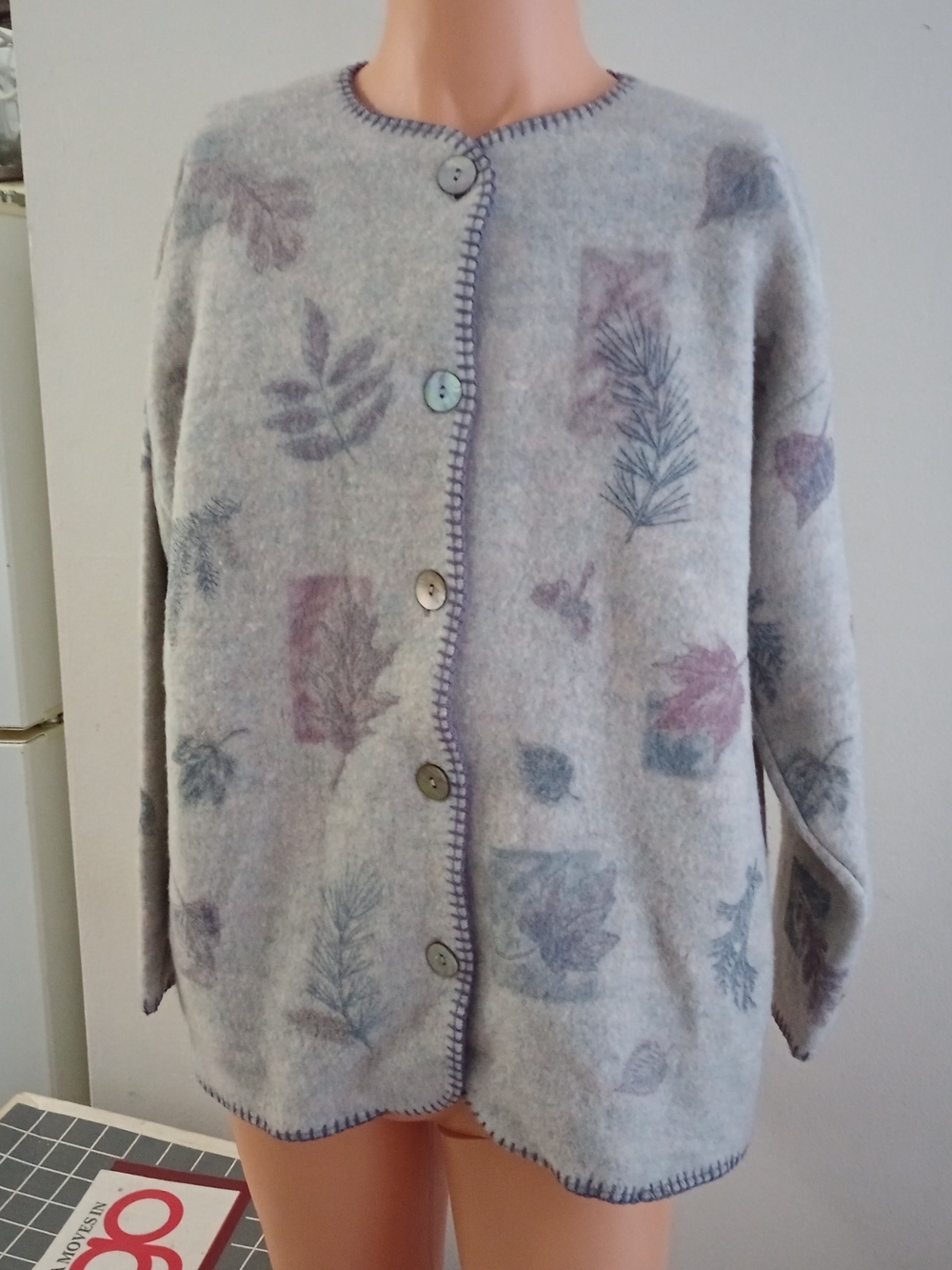 Women's Light Gray Printed Button-Front Cardigan Sweater